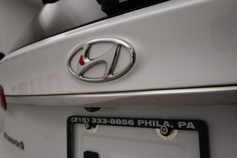 2019 Hyundai Santa Fe Limited 2.4L AWD 4dr Crossover, White, Mileage: 40,203 - photo 46