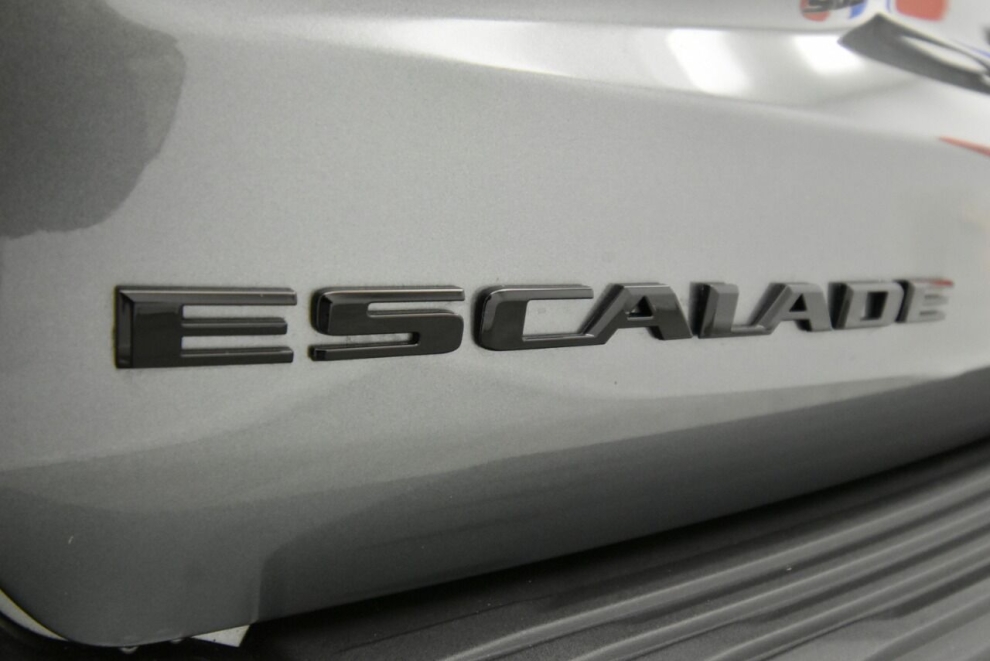 2024 Cadillac Escalade-V Base AWD 4dr SUV, Green, Mileage: 1,749 - photo 64