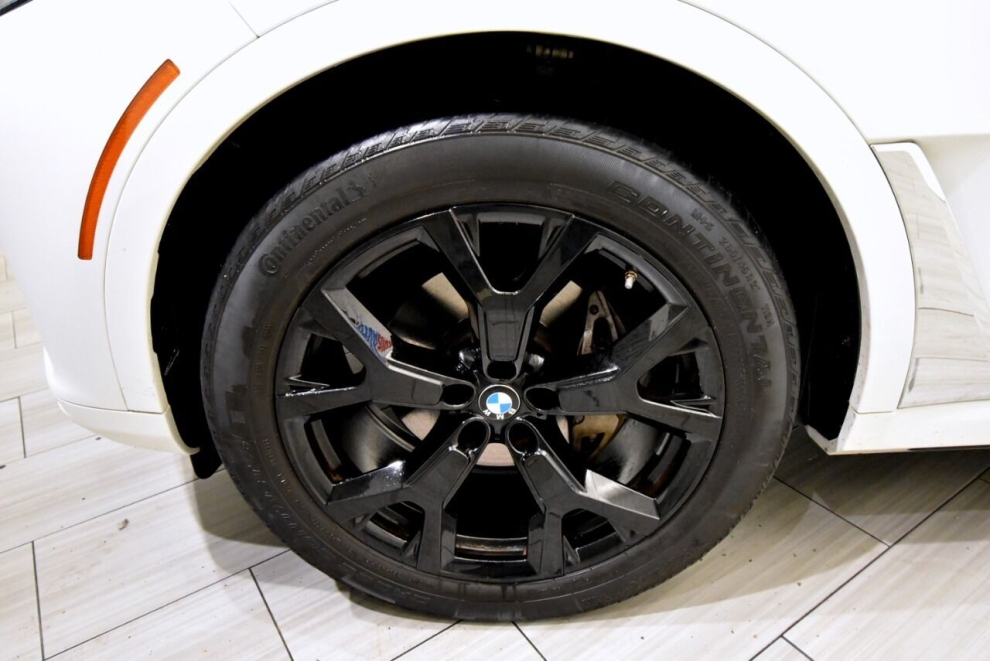 2021 BMW X7 xDrive40i AWD 4dr Sports Activity Vehicle, White, Mileage: 38,575 - photo 10
