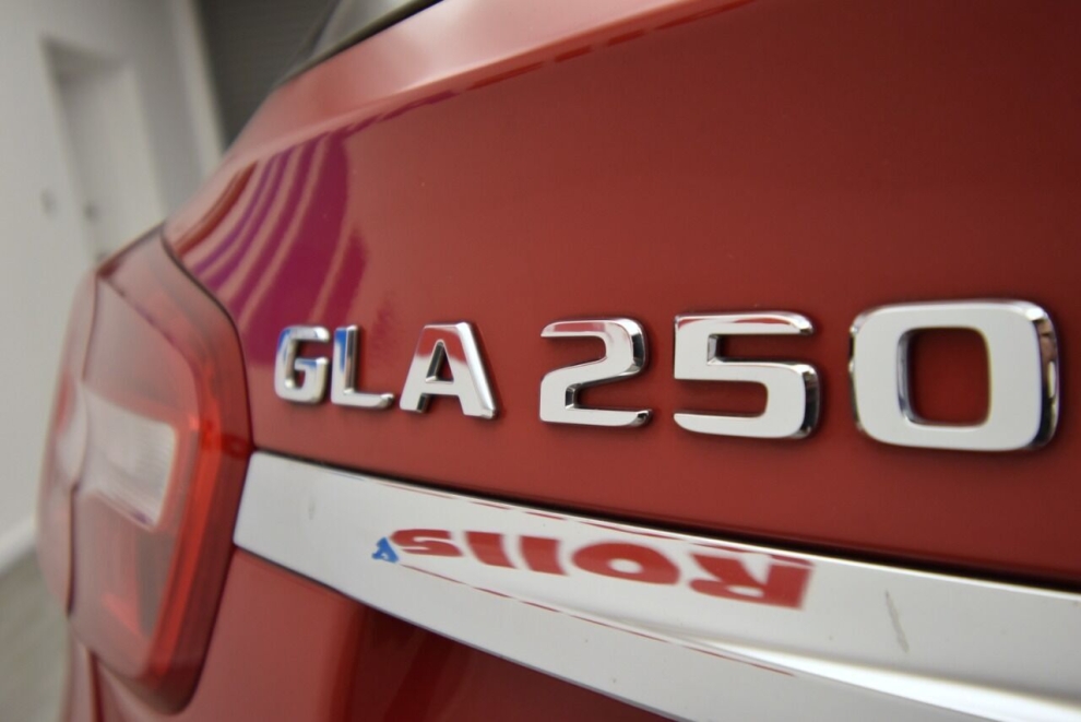 2020 Mercedes-Benz GLA GLA 250 4MATIC AWD 4dr SUV, Red, Mileage: 52,558 - photo 37