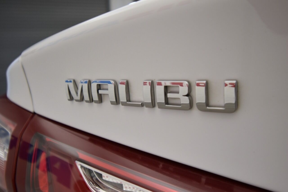 2022 Chevrolet Malibu LT 4dr Sedan, White, Mileage: 75,657 - photo 36