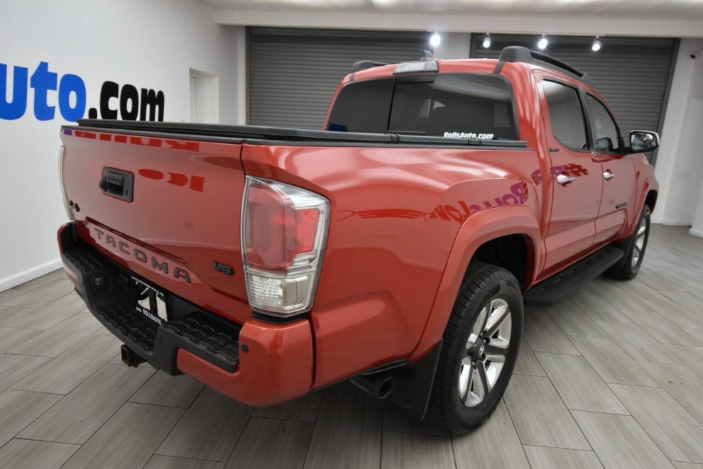 2019 Toyota Tacoma Limited 4x4 4dr Double Cab 5.0 ft SB, Red, Mileage: 105,686 - photo 4