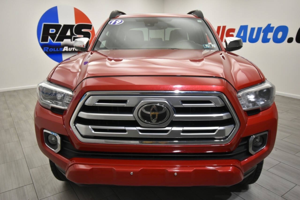 2019 Toyota Tacoma Limited 4x4 4dr Double Cab 5.0 ft SB, Red, Mileage: 105,686 - photo 7