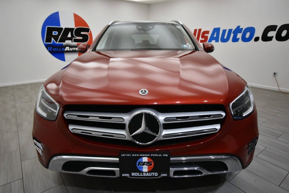 2021 Mercedes-Benz GLC GLC 300 4MATIC AWD 4dr SUV, Red, Mileage: 22,718 - photo 7