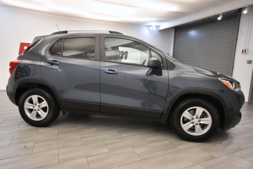 2021 Chevrolet Trax LT 4dr Crossover, Gray, Mileage: 90,444 - photo 5