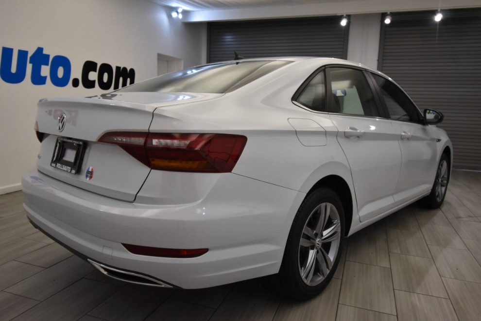 2019 Volkswagen Jetta R Line 4dr Sedan, White, Mileage: 51,135 - photo 4