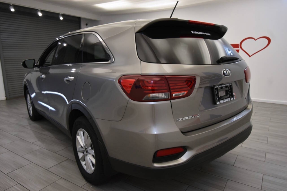 2019 Kia Sorento LX 4dr SUV, Gray, Mileage: 84,659 - photo 2