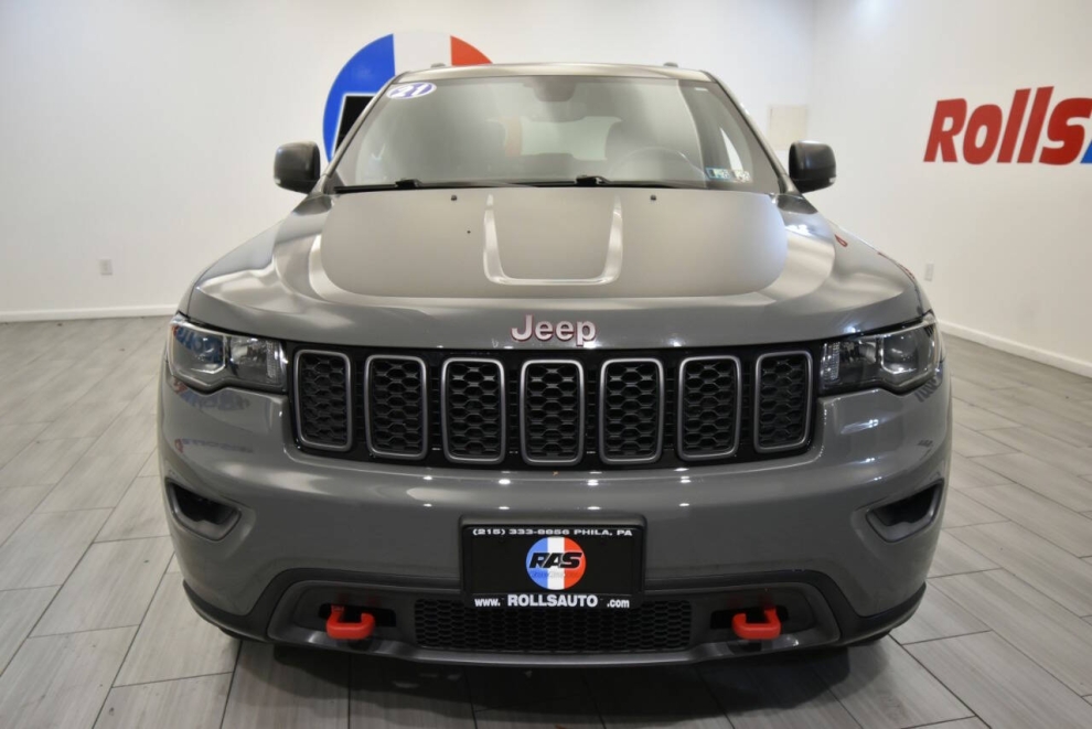 2021 Jeep Grand Cherokee Trailhawk 4x4 4dr SUV, Gray, Mileage: 74,900 - photo 7