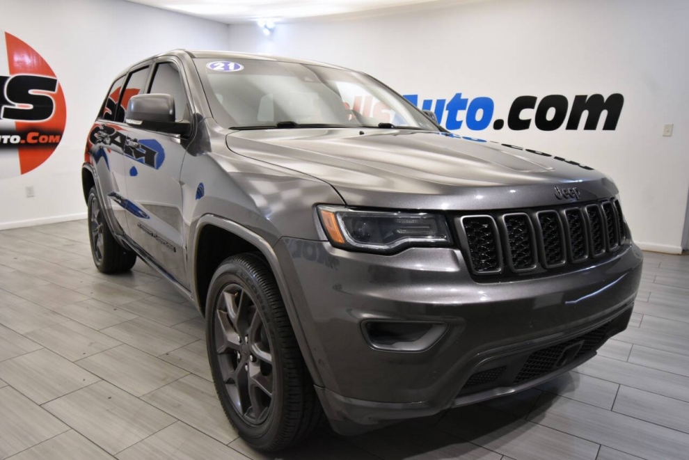 2021 Jeep Grand Cherokee 80th Anniversary Edition 4x4 4dr SUV, Gray, Mileage: 71,161 - photo 6