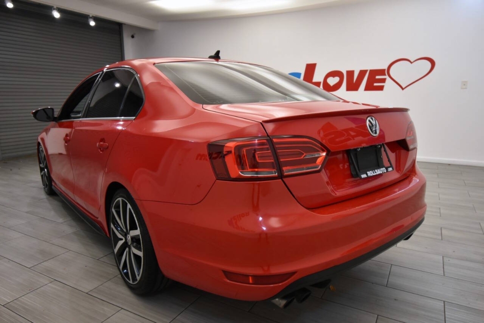 2013 Volkswagen Jetta GLI Autobahn PZEV 4dr Sedan 6A w/ Navigation, Red, Mileage: 132,798 - photo 2