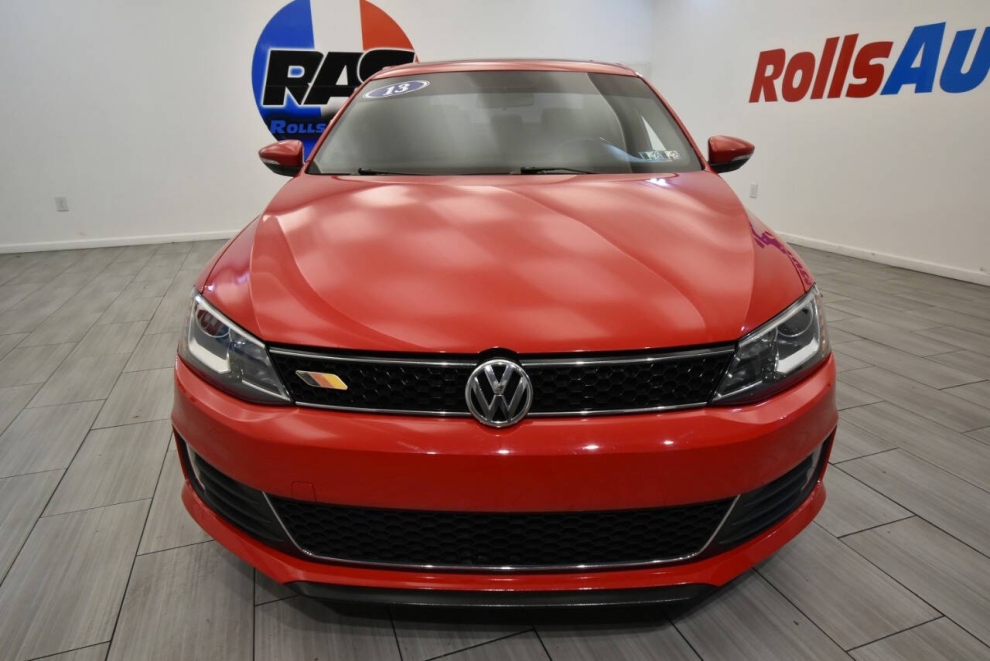 2013 Volkswagen Jetta GLI Autobahn PZEV 4dr Sedan 6A w/ Navigation, Red, Mileage: 132,798 - photo 7