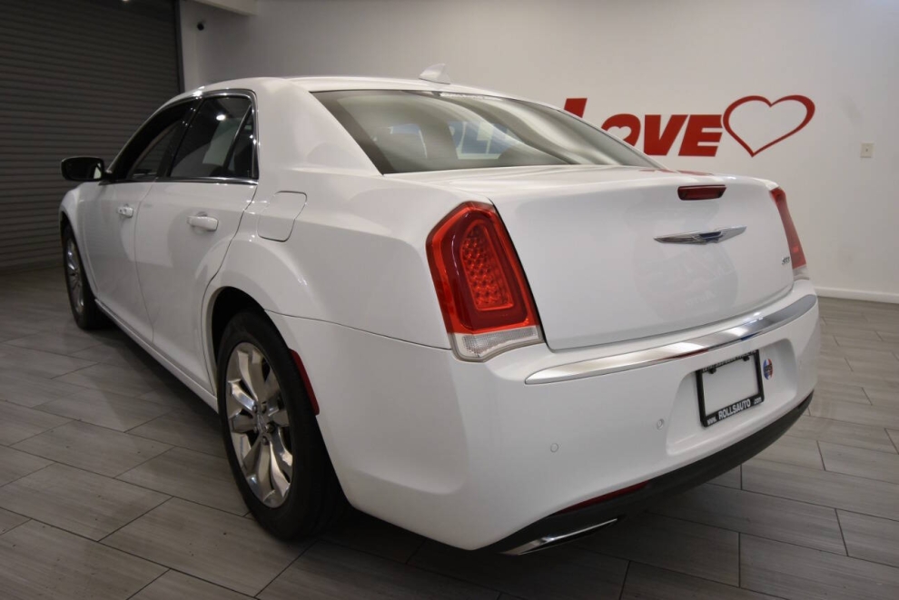 2015 Chrysler 300 Limited AWD 4dr Sedan, White, Mileage: 109,152 - photo 2