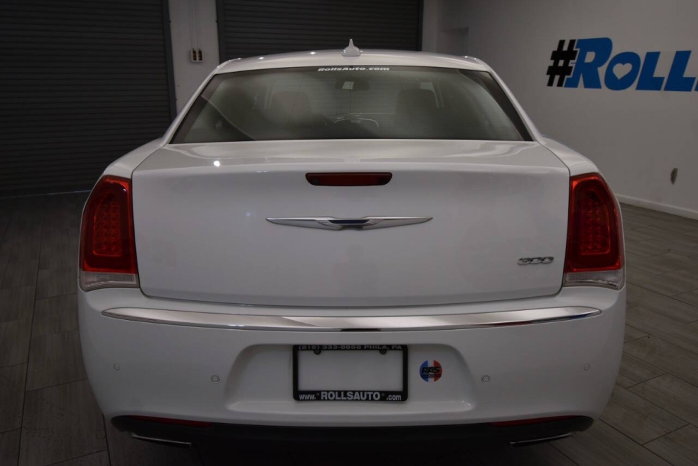 2015 Chrysler 300 Limited AWD 4dr Sedan, White, Mileage: 109,152 - photo 3