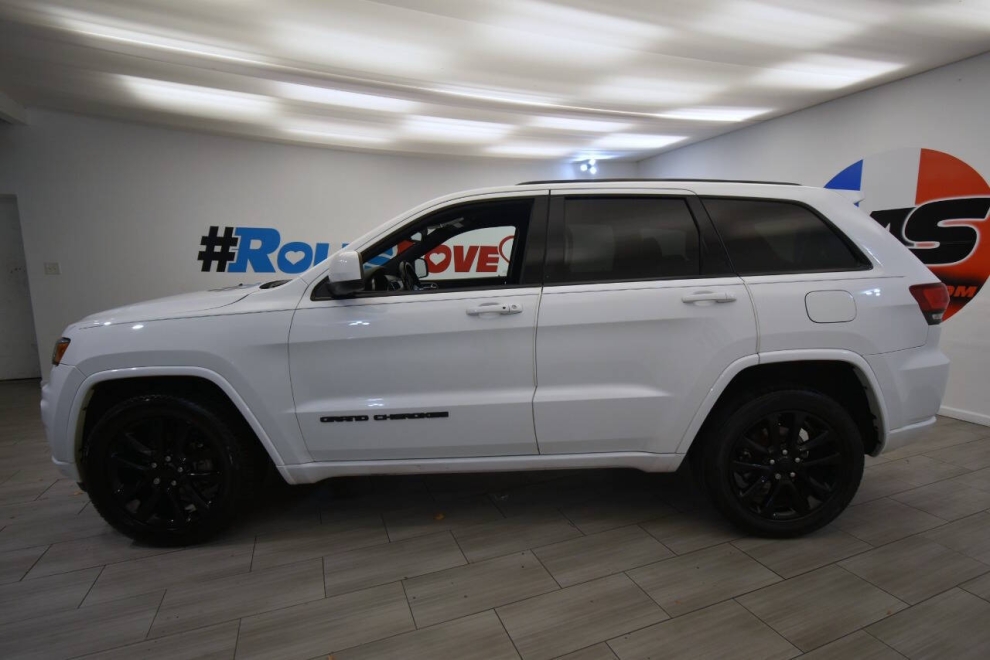 2020 Jeep Grand Cherokee Altitude 4x4 4dr SUV, White, Mileage: 96,674 - photo 1