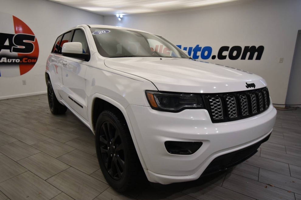 2020 Jeep Grand Cherokee Altitude 4x4 4dr SUV, White, Mileage: 96,674 - photo 6