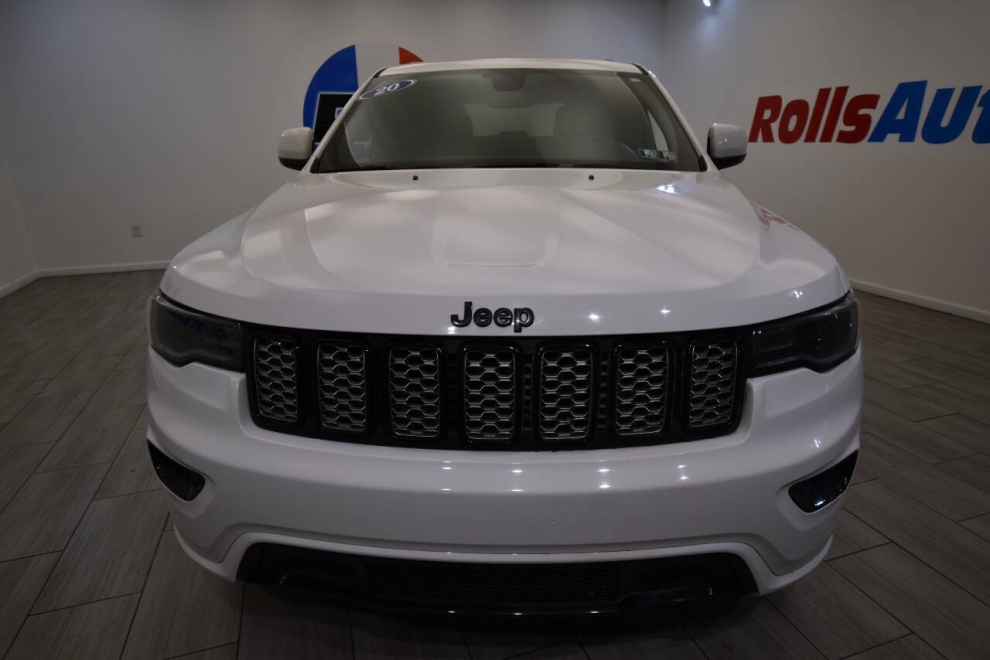 2020 Jeep Grand Cherokee Altitude 4x4 4dr SUV, White, Mileage: 96,674 - photo 7