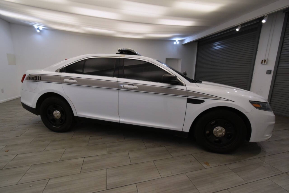 2019 Ford Taurus Police Interceptor AWD 4dr Sedan, White, Mileage: 89,220 - photo 5