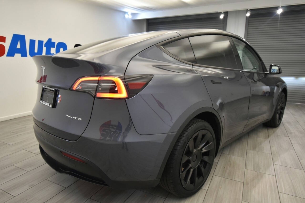 2023 Tesla Model Y Long Range AWD 4dr Crossover, Gray, Mileage: 35,115 - photo 4