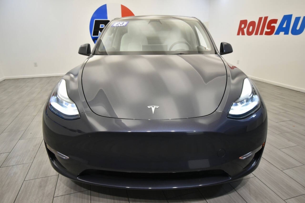 2023 Tesla Model Y Long Range AWD 4dr Crossover, Gray, Mileage: 35,115 - photo 7