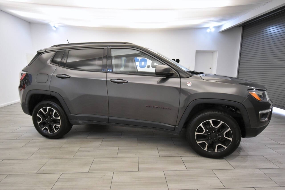 2019 Jeep Compass Trailhawk 4x4 4dr SUV, Gray, Mileage: 69,967 - photo 5