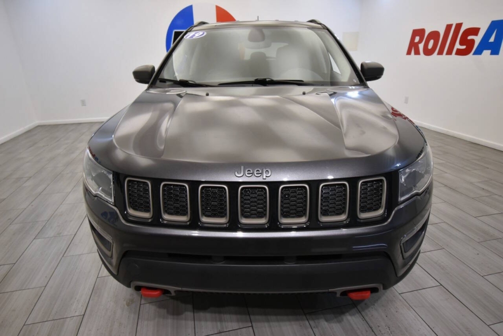 2019 Jeep Compass Trailhawk 4x4 4dr SUV, Gray, Mileage: 69,967 - photo 7