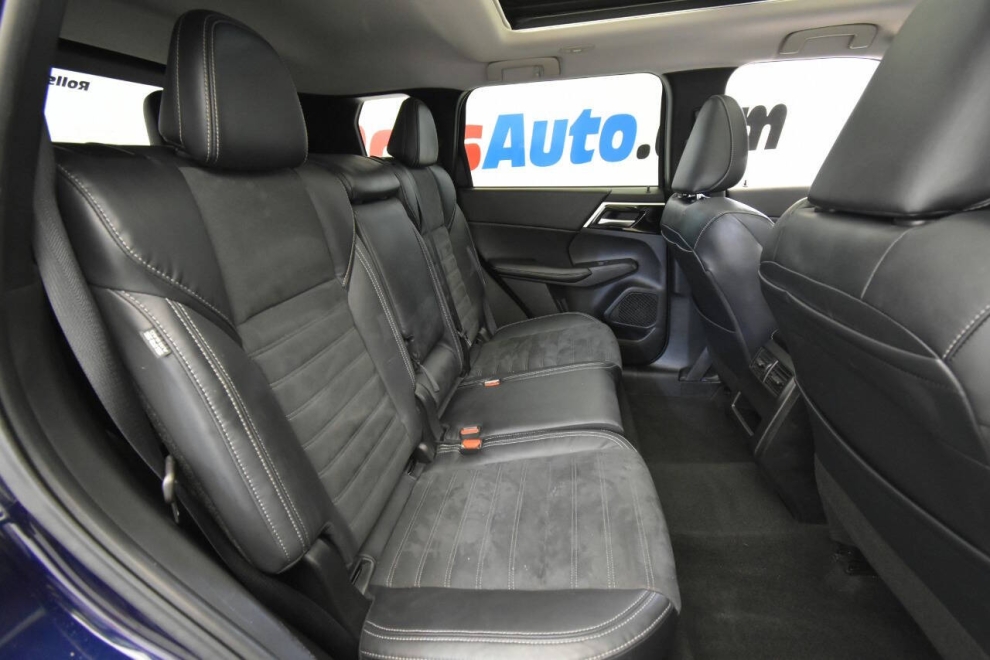 2022 Mitsubishi Outlander SE 4dr SUV, Blue, Mileage: 32,377 - photo 19