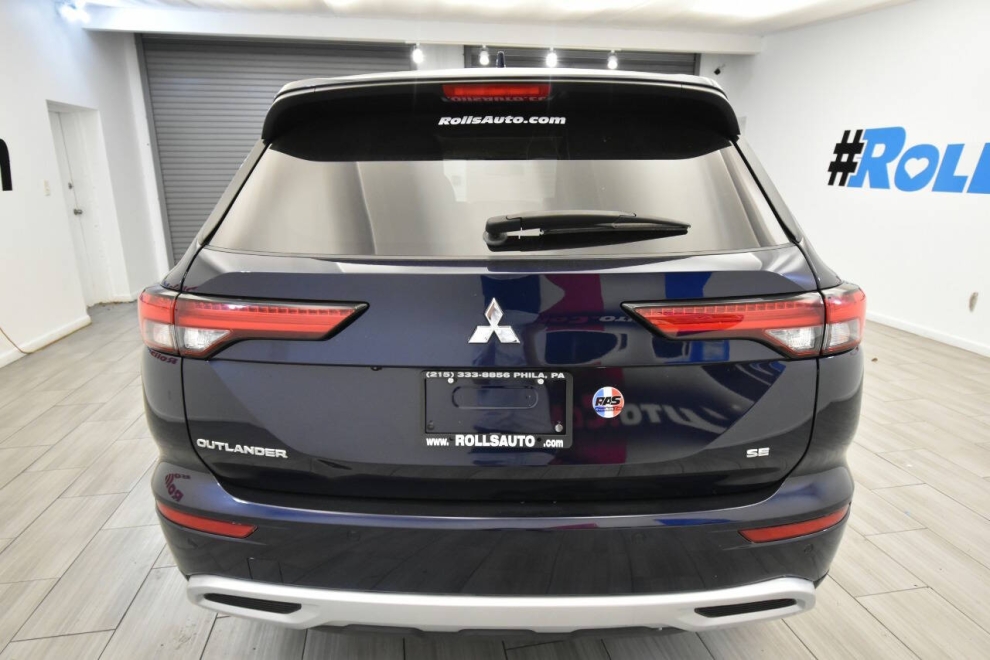 2022 Mitsubishi Outlander SE 4dr SUV, Blue, Mileage: 32,377 - photo 3