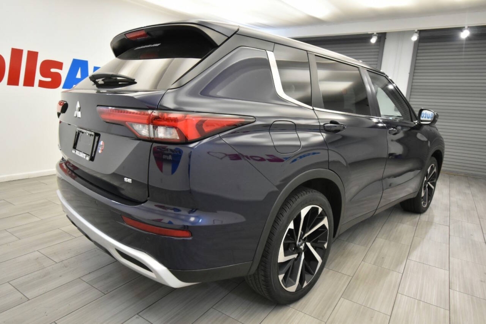 2022 Mitsubishi Outlander SE 4dr SUV, Blue, Mileage: 32,377 - photo 4