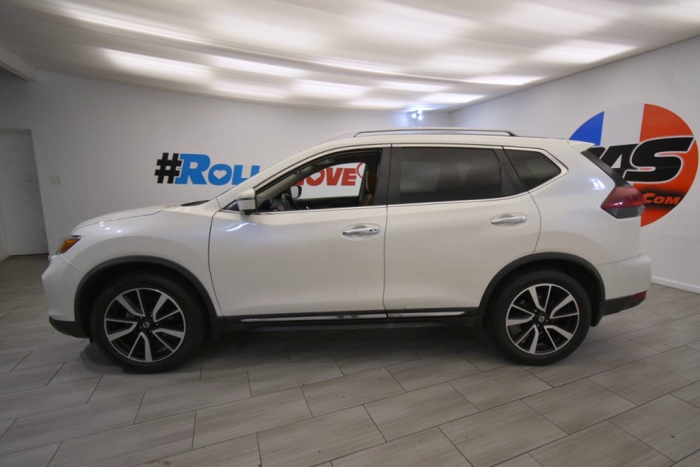 2018 Nissan Rogue SL 4dr Crossover, White, Mileage: 132,604 - photo 1