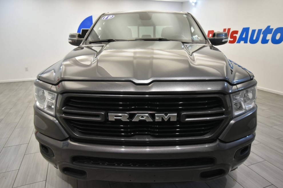 2019 RAM 1500 Big Horn 4x2 4dr Crew Cab 5.6 ft. SB Pickup, Gray, Mileage: 88,901 - photo 7