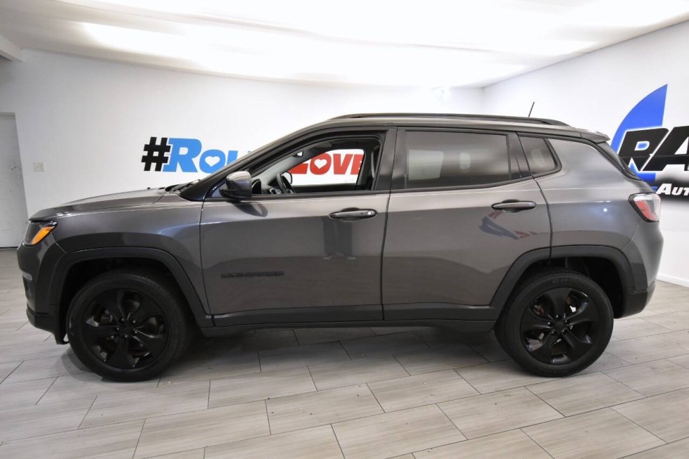 2018 Jeep Compass Altitude 4x4 4dr SUV, Gray, Mileage: 64,133 - photo 1