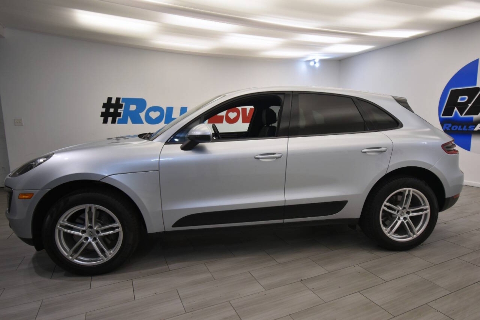 2017 Porsche Macan Base AWD 4dr SUV, Silver, Mileage: 67,353 - photo 1