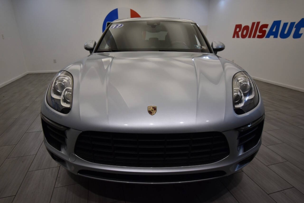 2017 Porsche Macan Base AWD 4dr SUV, Silver, Mileage: 67,353 - photo 7