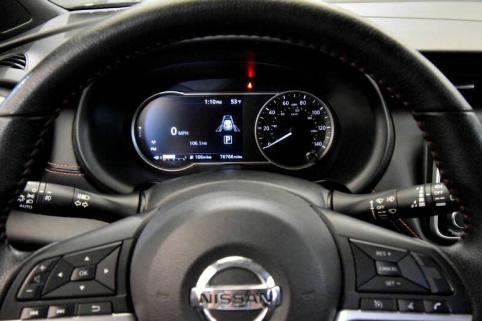 2020 Nissan Kicks SR 4dr Crossover, Black, Mileage: 76,747 - photo 24