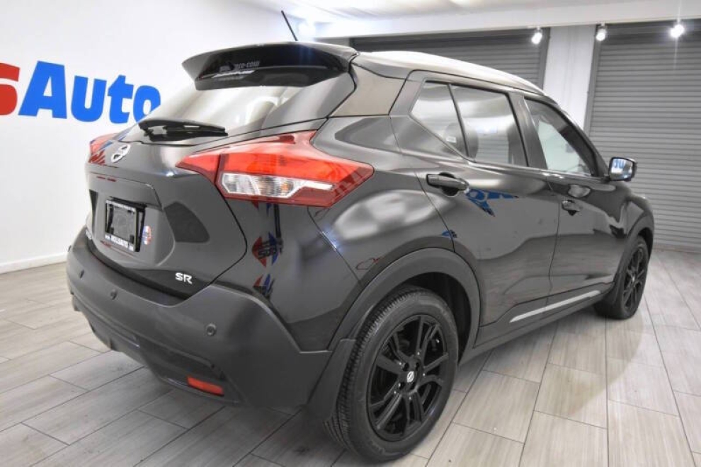 2020 Nissan Kicks SR 4dr Crossover, Black, Mileage: 76,747 - photo 4