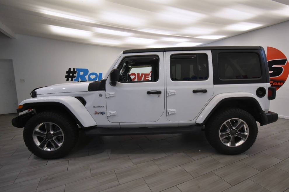 2018 Jeep Wrangler Unlimited Sahara 4x4 4dr SUV (midyear release), White, Mileage: 97,460 - photo 1