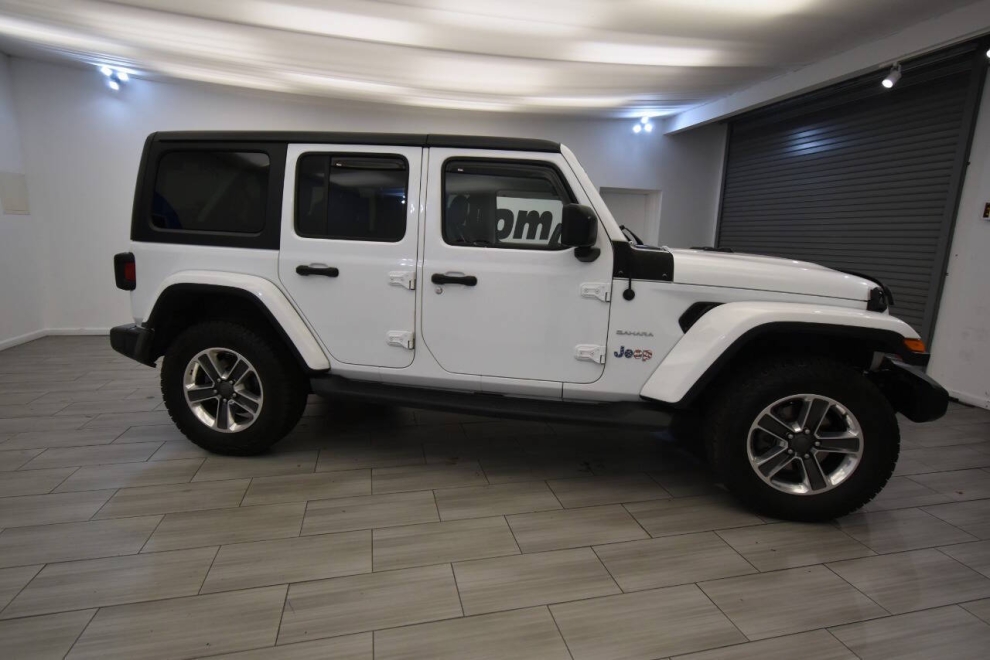 2018 Jeep Wrangler Unlimited Sahara 4x4 4dr SUV (midyear release), White, Mileage: 97,460 - photo 5