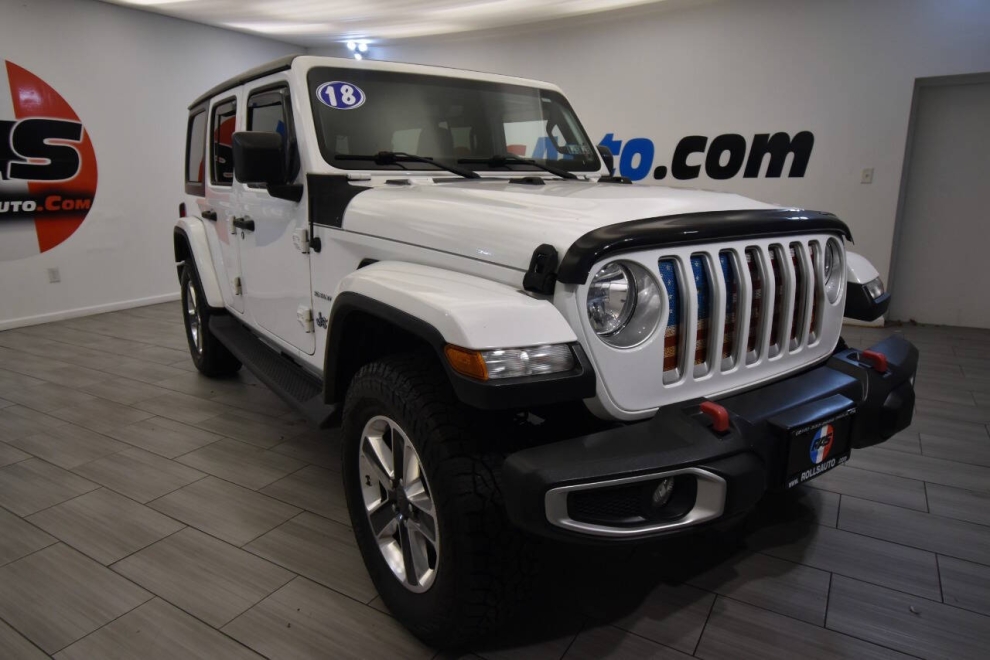 2018 Jeep Wrangler Unlimited Sahara 4x4 4dr SUV (midyear release), White, Mileage: 97,460 - photo 6