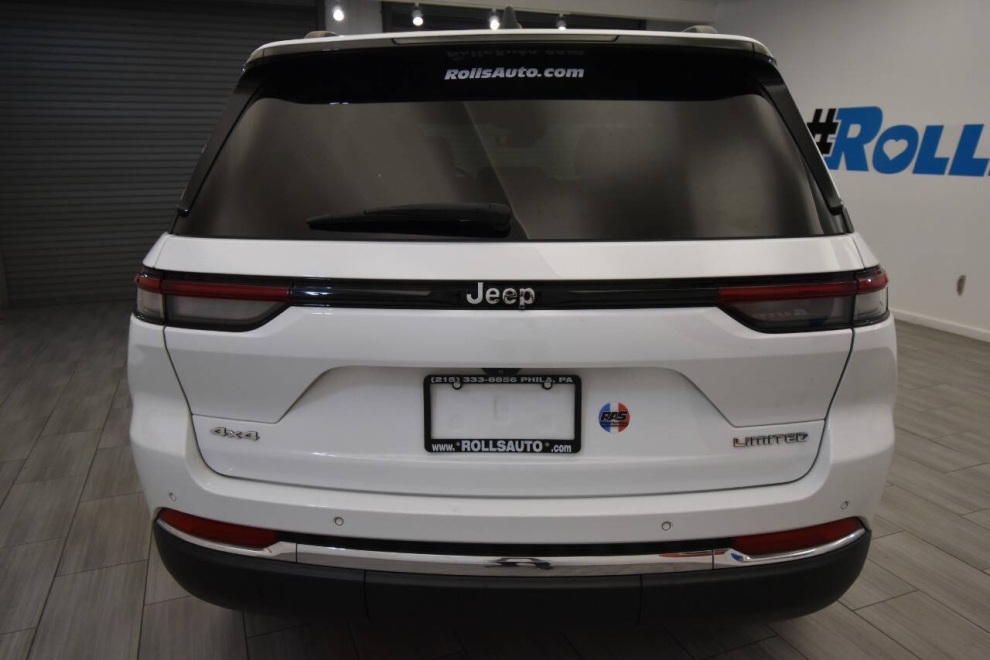 2022 Jeep Grand Cherokee Limited 4x4 4dr SUV (midyear release), White, Mileage: 62,675 - photo 3