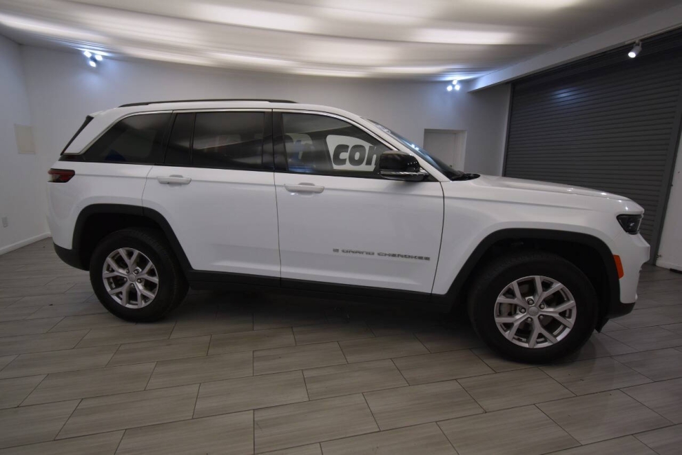 2022 Jeep Grand Cherokee Limited 4x4 4dr SUV (midyear release), White, Mileage: 62,675 - photo 5