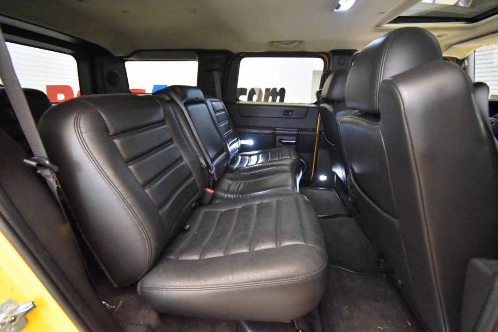 2006 HUMMER H2 Base 4dr SUV 4WD, Yellow, Mileage: 103,228 - photo 18