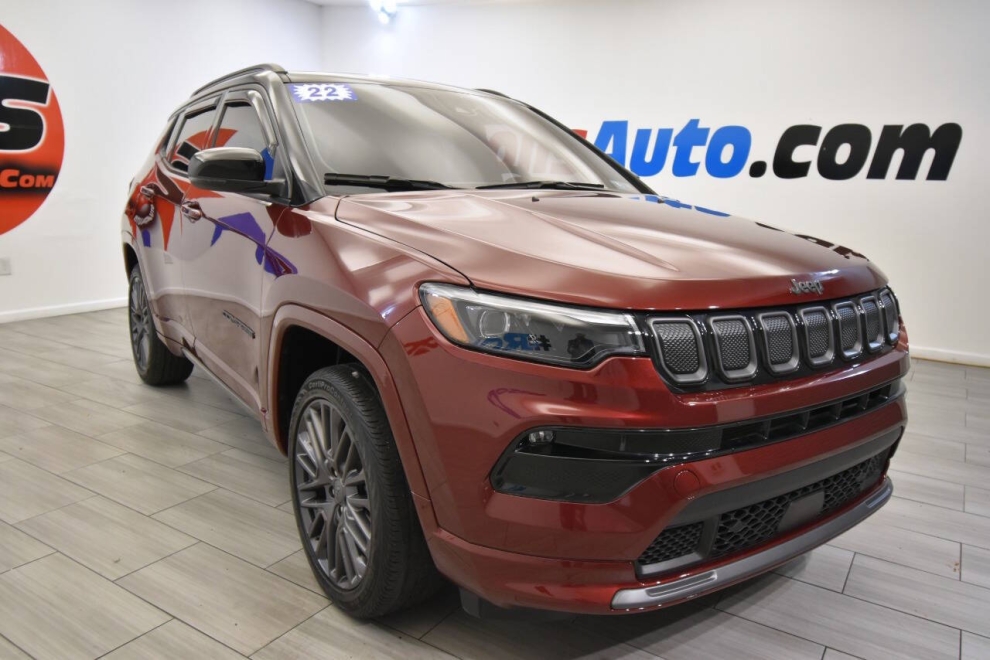 2022 Jeep Compass High Altitude 4x4 4dr SUV, Red, Mileage: 18,539 - photo 6