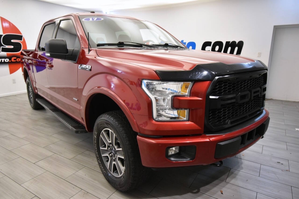 2017 Ford F-150 XLT 4x4 4dr SuperCrew 5.5 ft. SB, Red, Mileage: 105,098 - photo 6