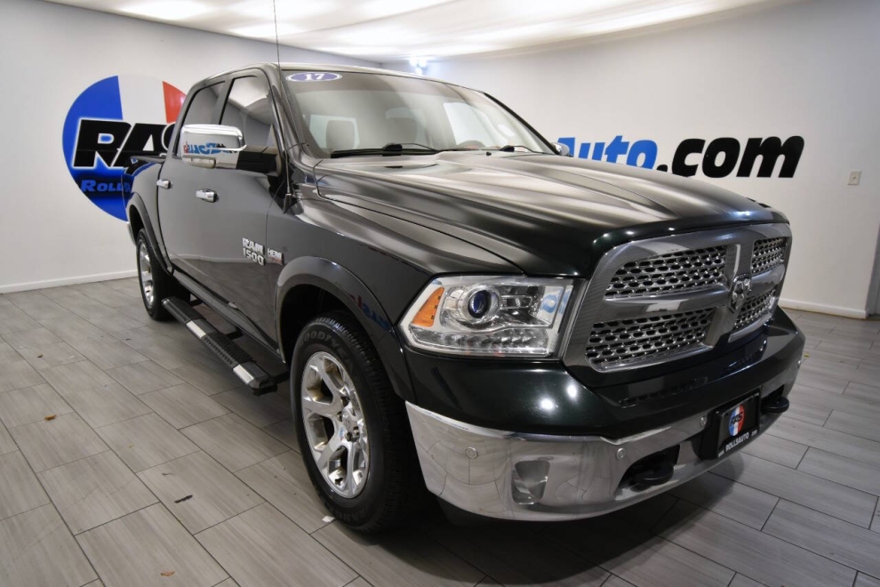 2017 RAM 1500 Laramie 4x4 4dr Crew Cab 5.5 ft. SB Pickup, Green, Mileage: 135,136 - photo 6