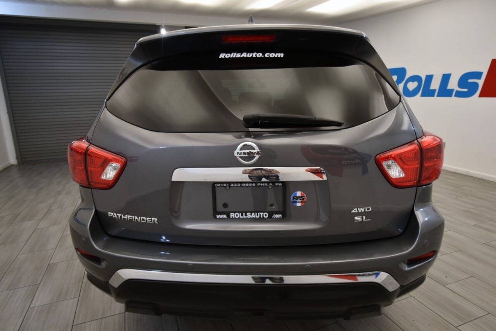 2019 Nissan Pathfinder SL 4x4 4dr SUV, Gray, Mileage: 71,042 - photo 3