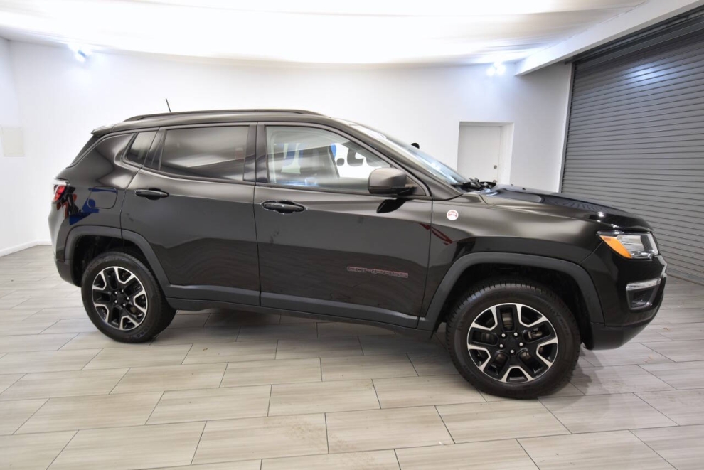 2019 Jeep Compass Trailhawk 4x4 4dr SUV, Black, Mileage: 75,167 - photo 5