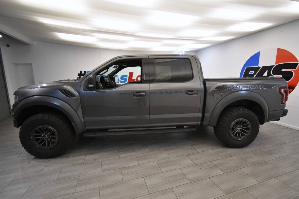 2019 Ford F-150 Raptor 4x4 4dr SuperCrew 5.5 ft. SB, Gray, Mileage: 61,860 - photo 1