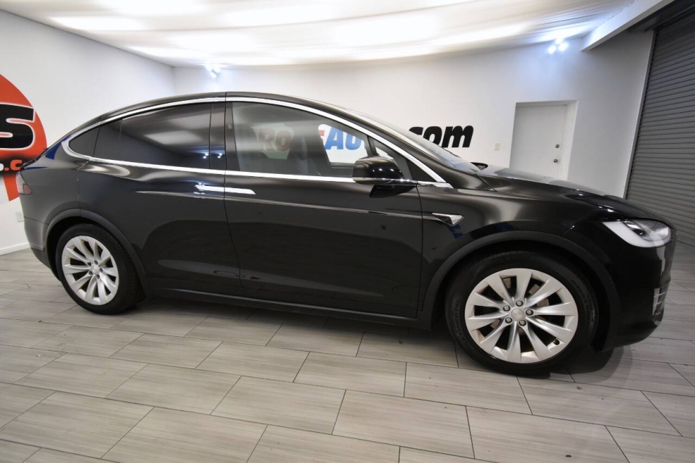 2018 Tesla Model X 100D AWD 4dr SUV, Black, Mileage: 96,905 - photo 5