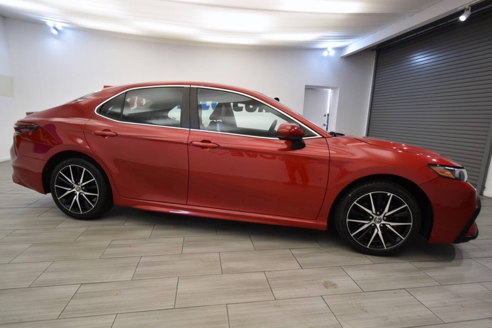 2021 Toyota Camry SE 4dr Sedan, Red, Mileage: 91,143 - photo 5