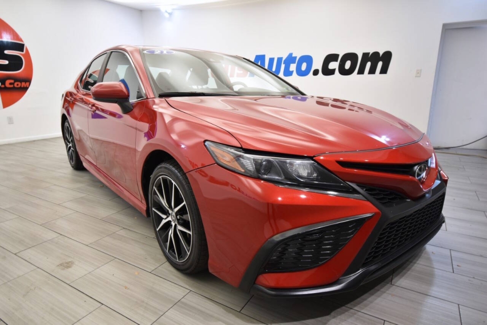 2021 Toyota Camry SE 4dr Sedan, Red, Mileage: 91,143 - photo 6